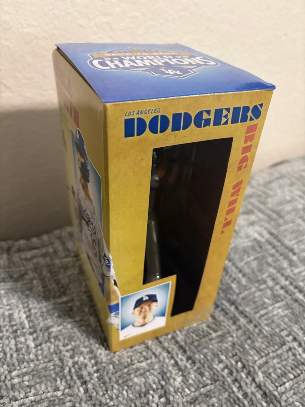Los Angeles Dodgers "Big Will" Will Smith 2026 Bobblehead - Picture 6 of 8